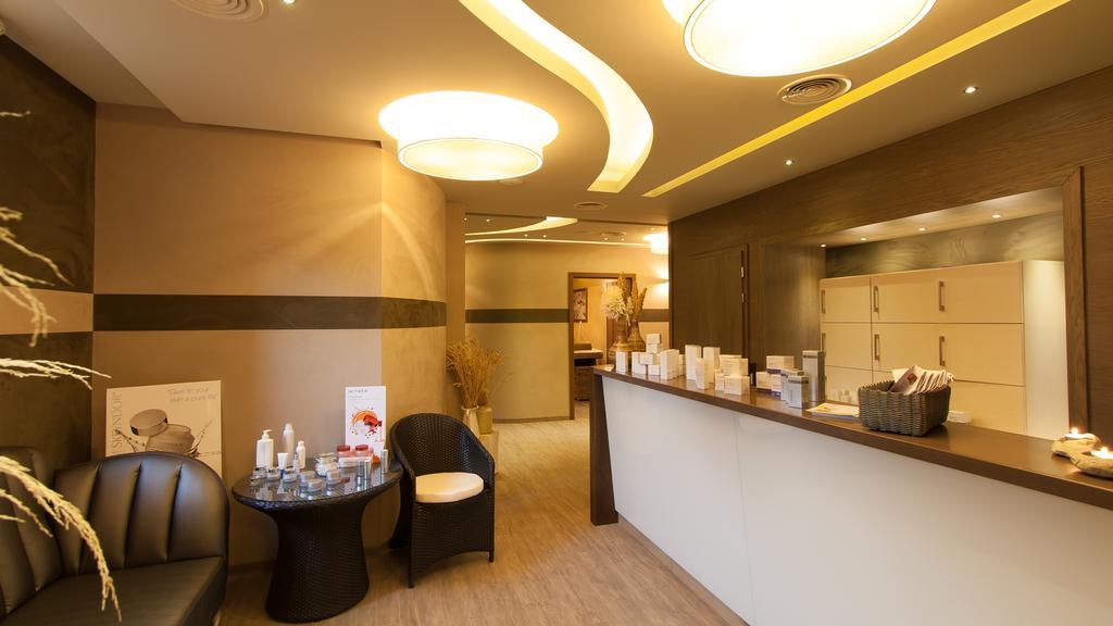 Hotel & Spa Czarny Gron Rzyki Dış mekan fotoğraf