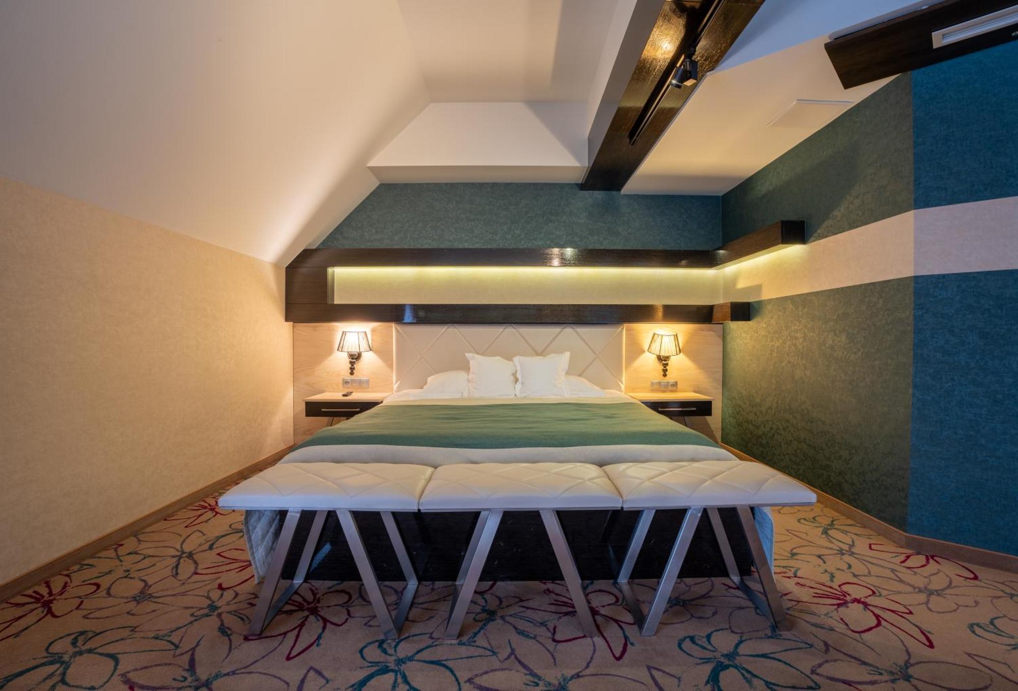 Hotel & Spa Czarny Gron Rzyki Oda fotoğraf