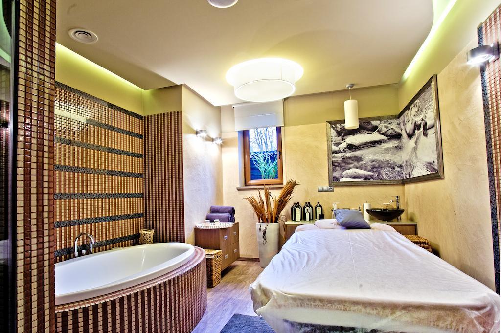 Hotel & Spa Czarny Gron Rzyki Dış mekan fotoğraf